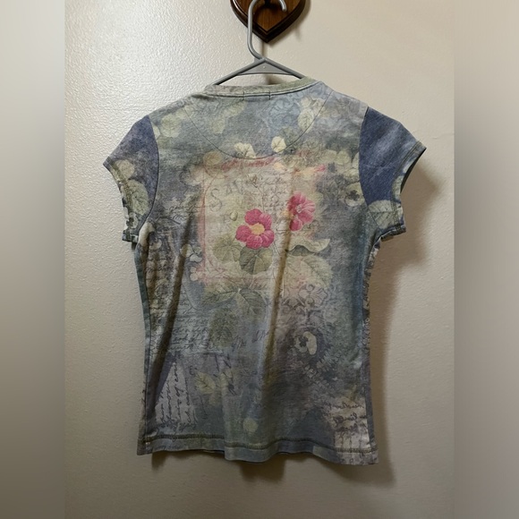 Y2K cap sleeve floral print robes tone tee - Picture 2 of 3